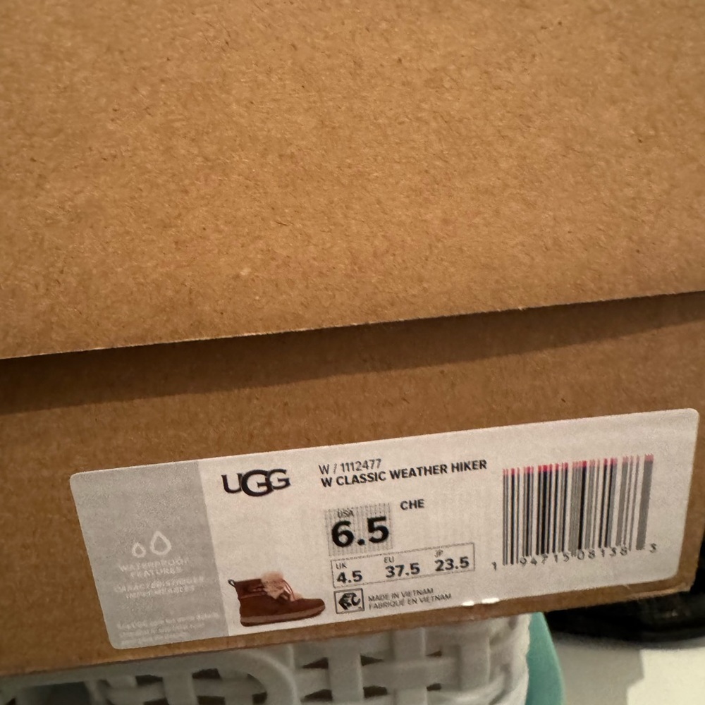 Ugg boot - Picture 6 of 6